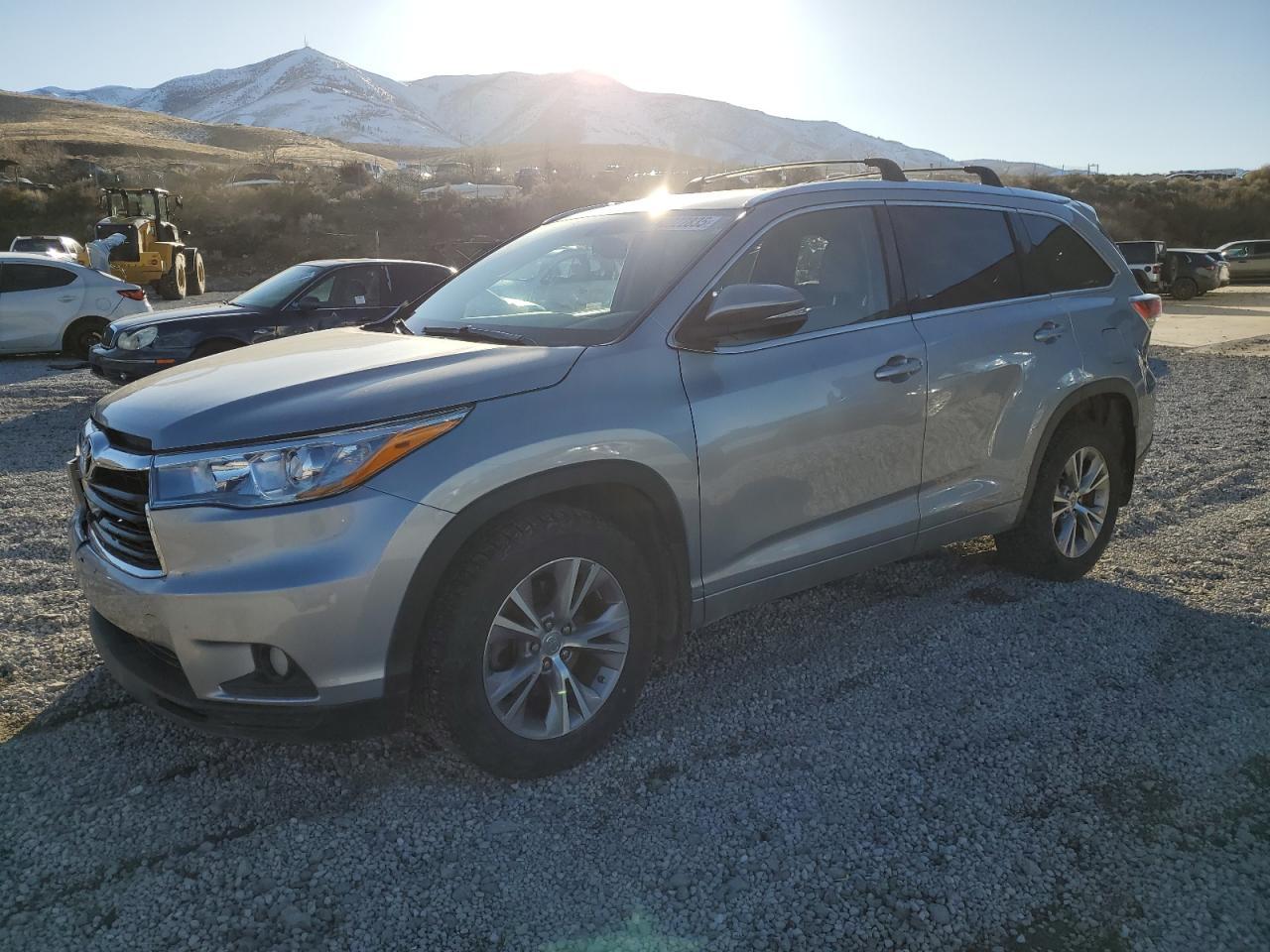 2015 TOYOTA HIGHLANDER
