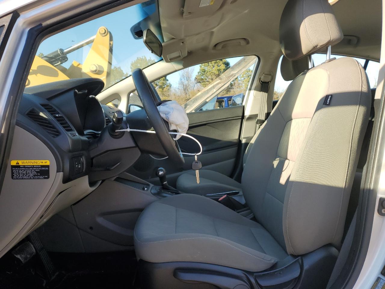 2015 KIA FORTE LX - Фото 7