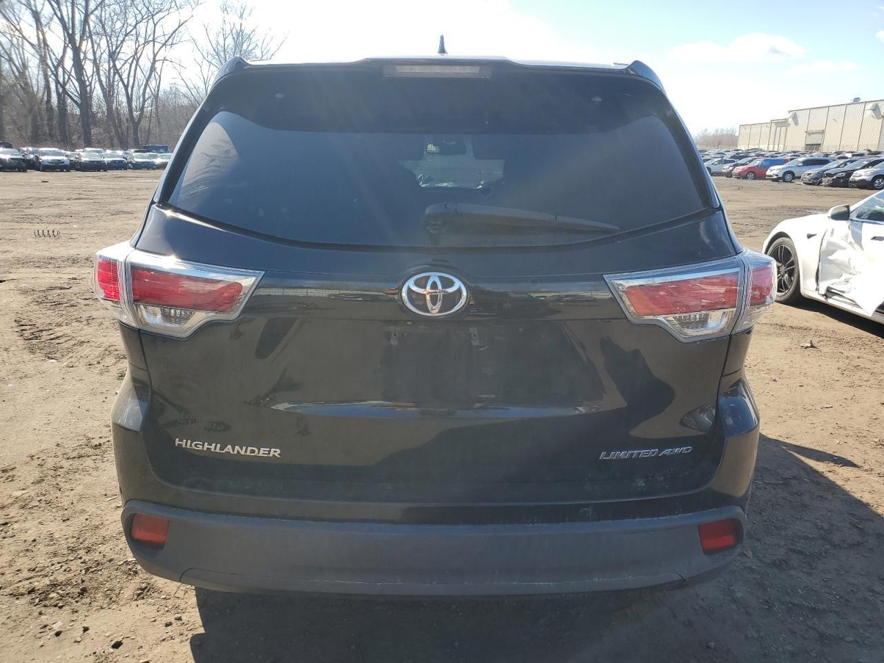 2015 TOYOTA HIGHLANDER - Фото 6