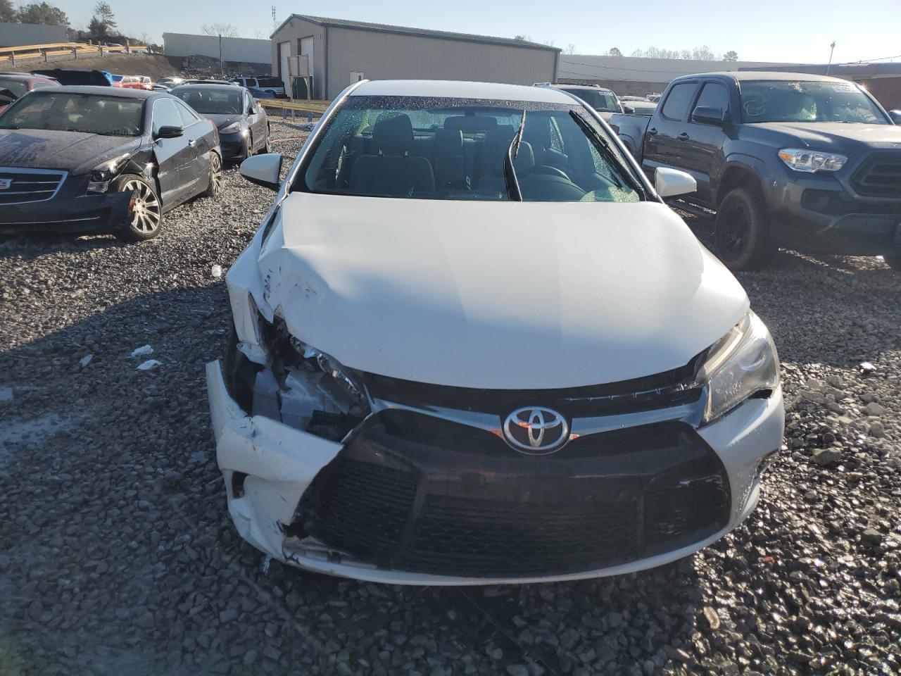 2017 TOYOTA CAMRY LE - Фото 5