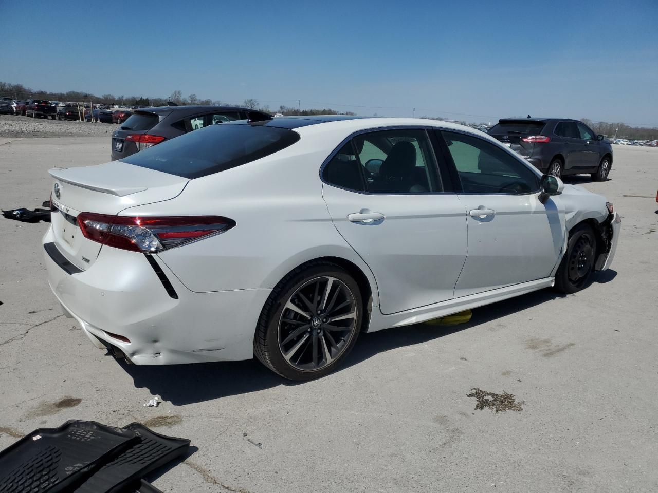 2018 TOYOTA CAMRY XSE - Фото 3