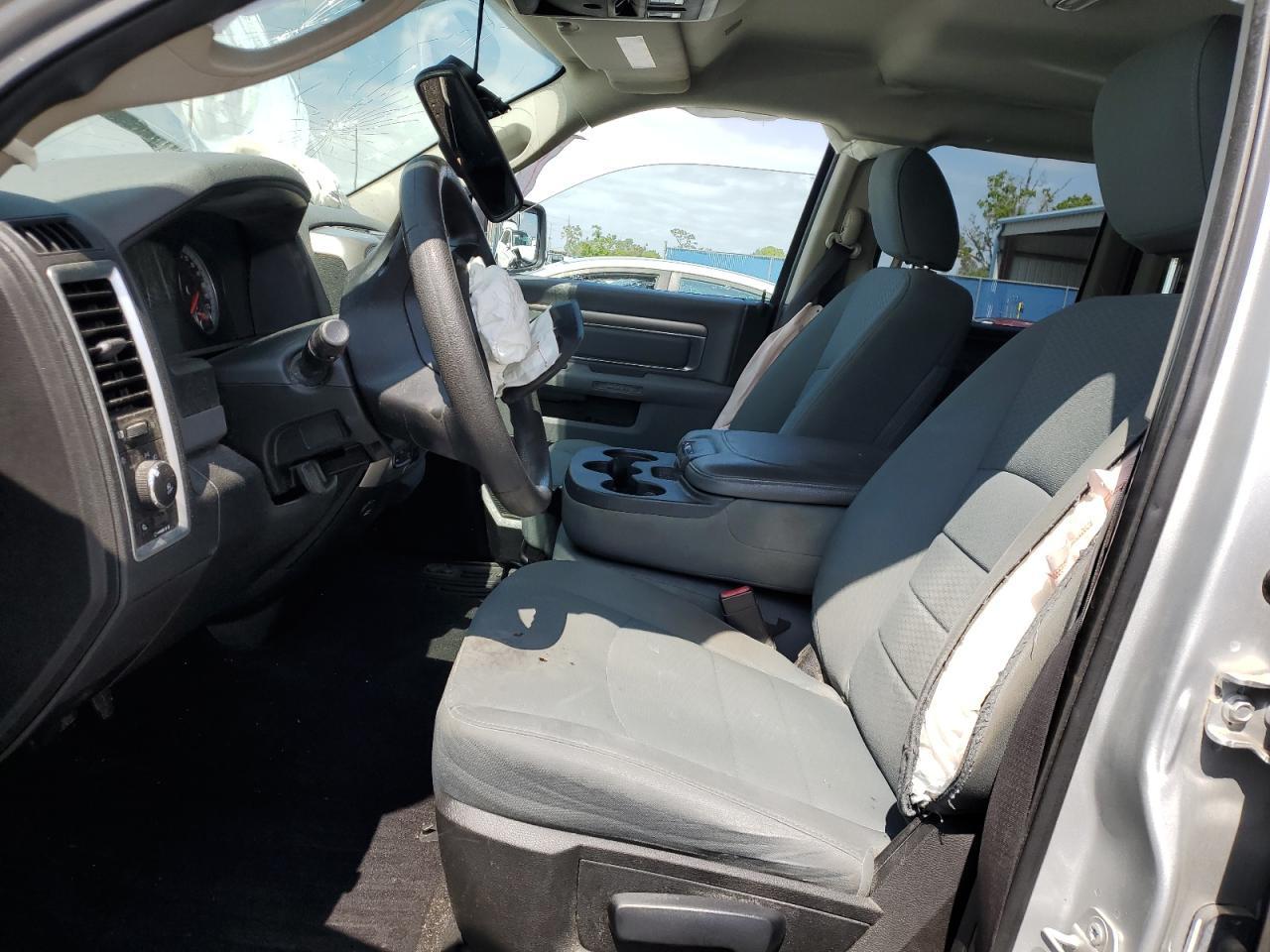 2017 RAM 1500 SLT - Image 7