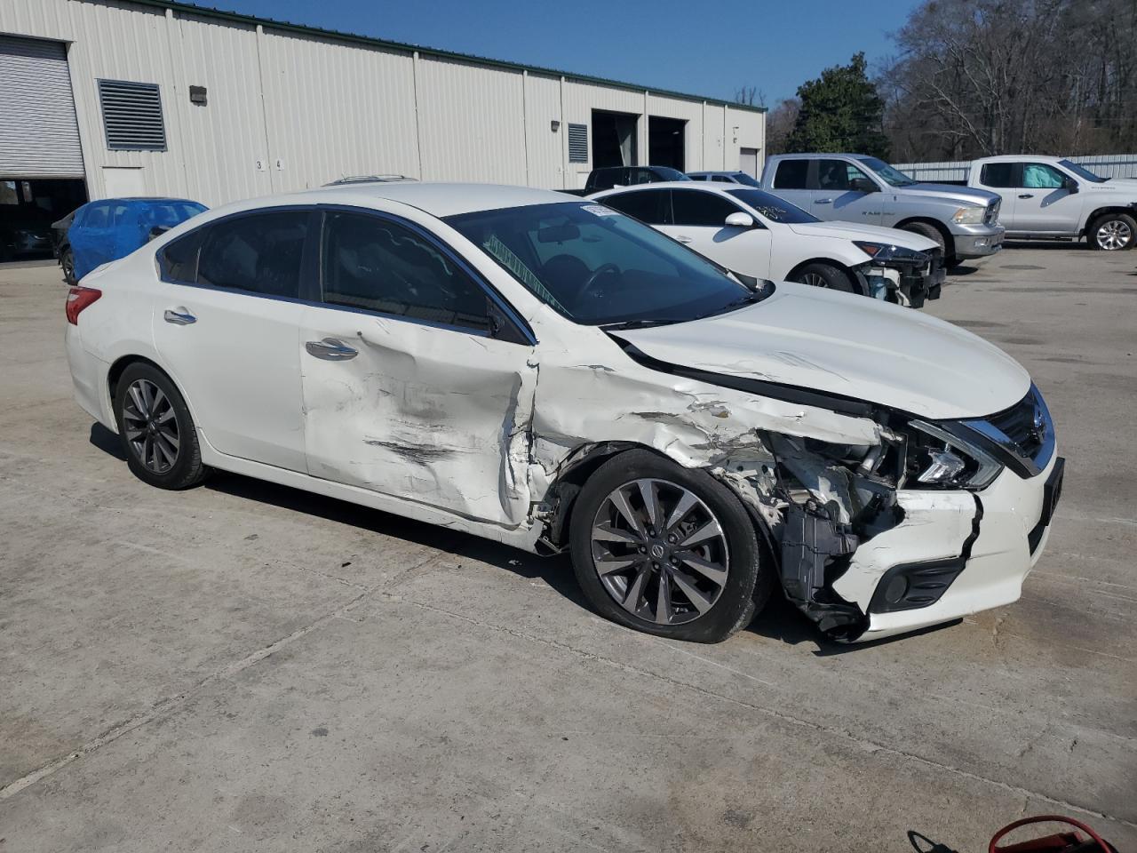 2017 NISSAN ALTIMA 2.5 - Image 4