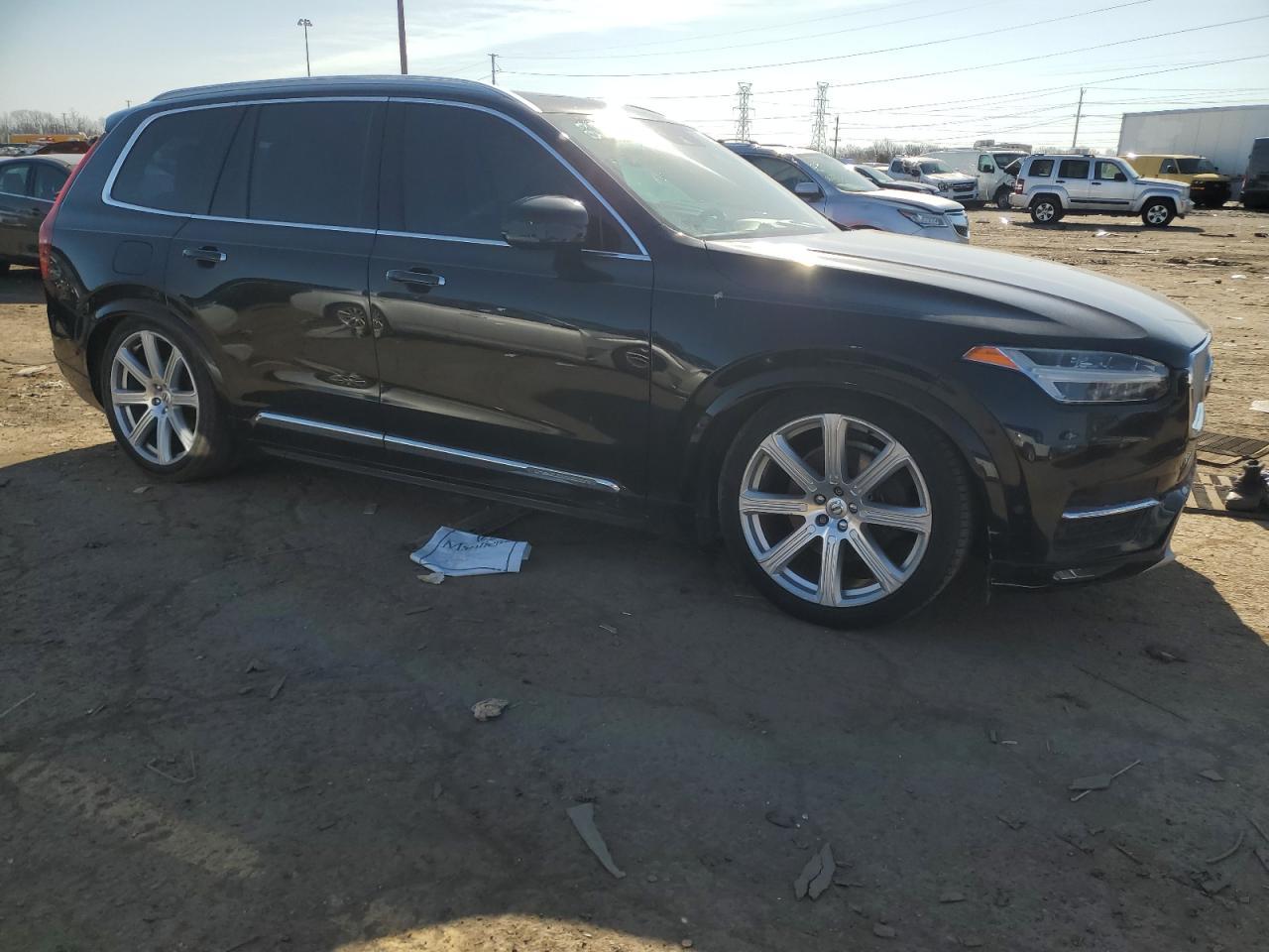 2016 VOLVO XC90 T6 - Фото 4