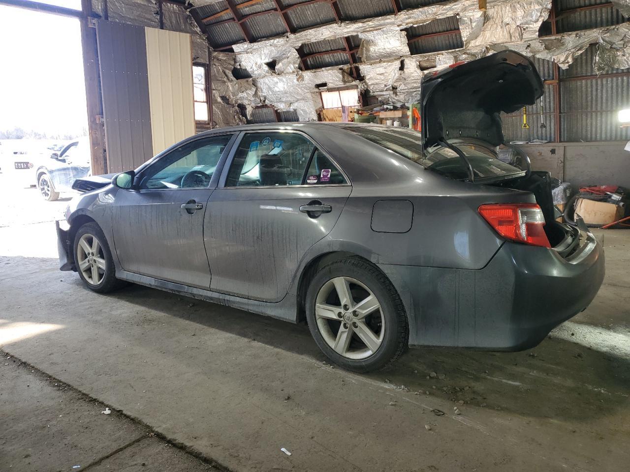 2013 TOYOTA CAMRY L - Фото 2
