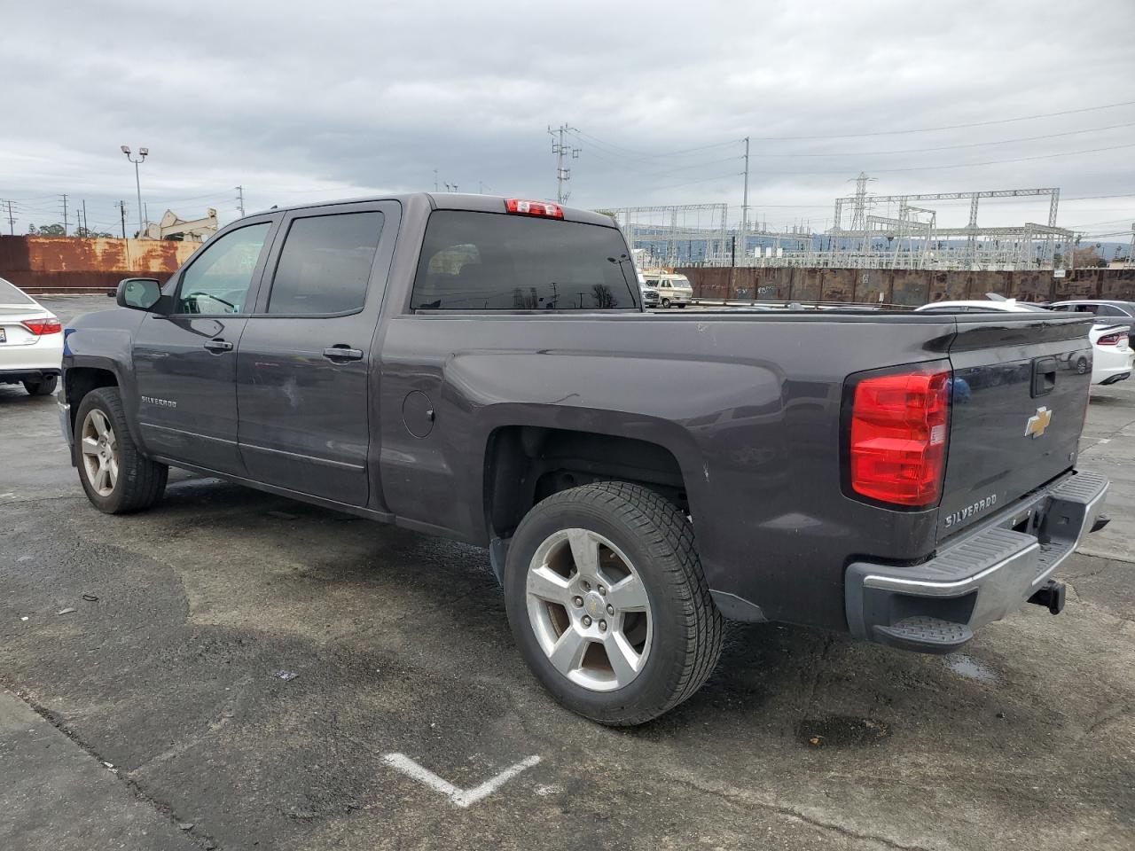 2015 CHEVROLET SILVERADO - Image 2
