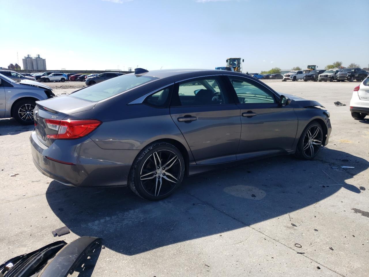 2018 HONDA ACCORD LX - Фото 3