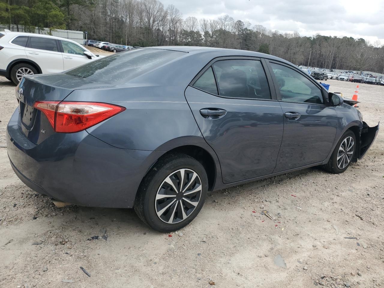 2018 TOYOTA COROLLA L - Фото 3