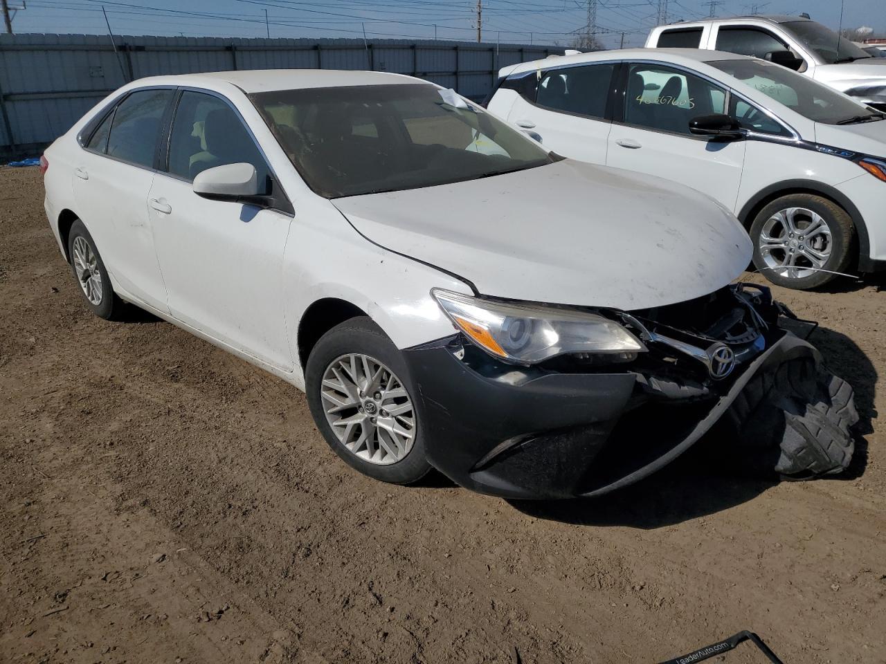 2017 TOYOTA CAMRY LE - Image 4