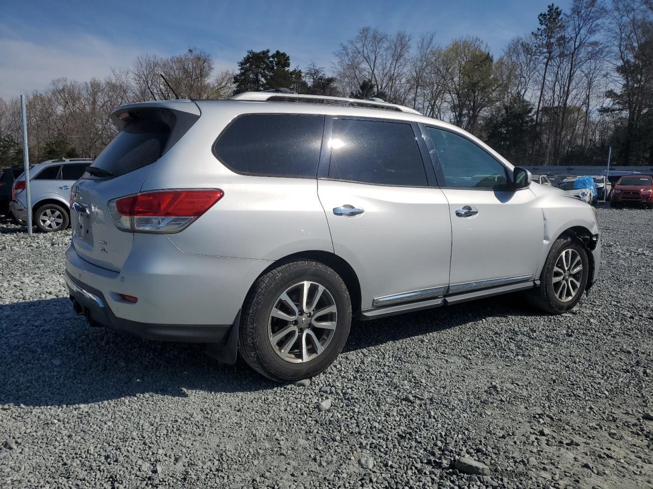 2013 NISSAN PATHFINDER - Image 3