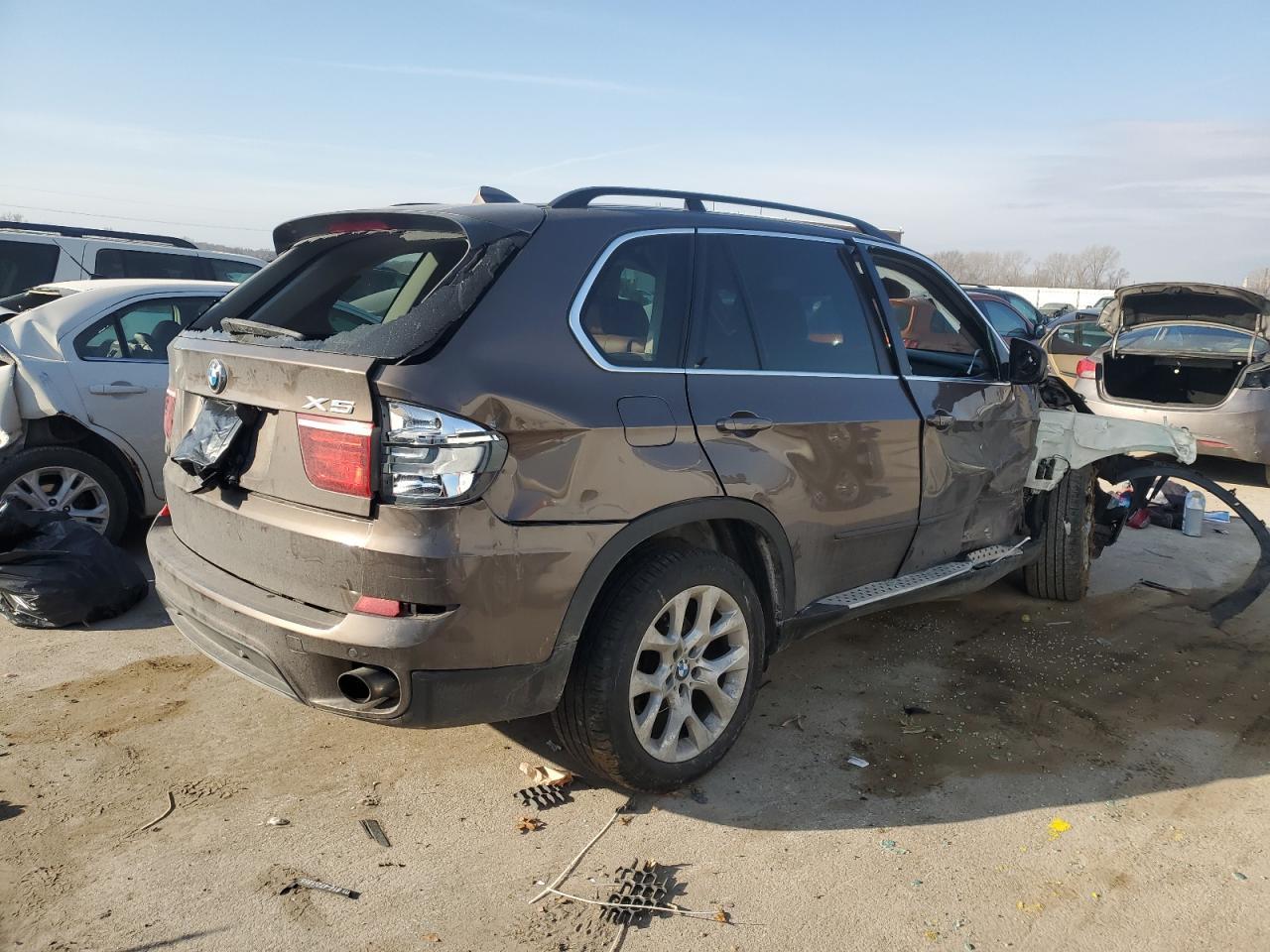 2013 BMW X5 XDRIVE3 - Image 3