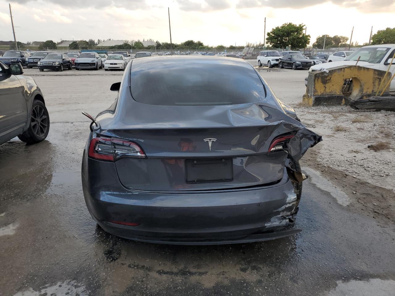 2019 TESLA MODEL 3 - Image 6