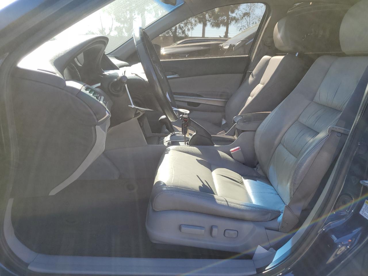 2010 HONDA ACCORD EXL - Image 7