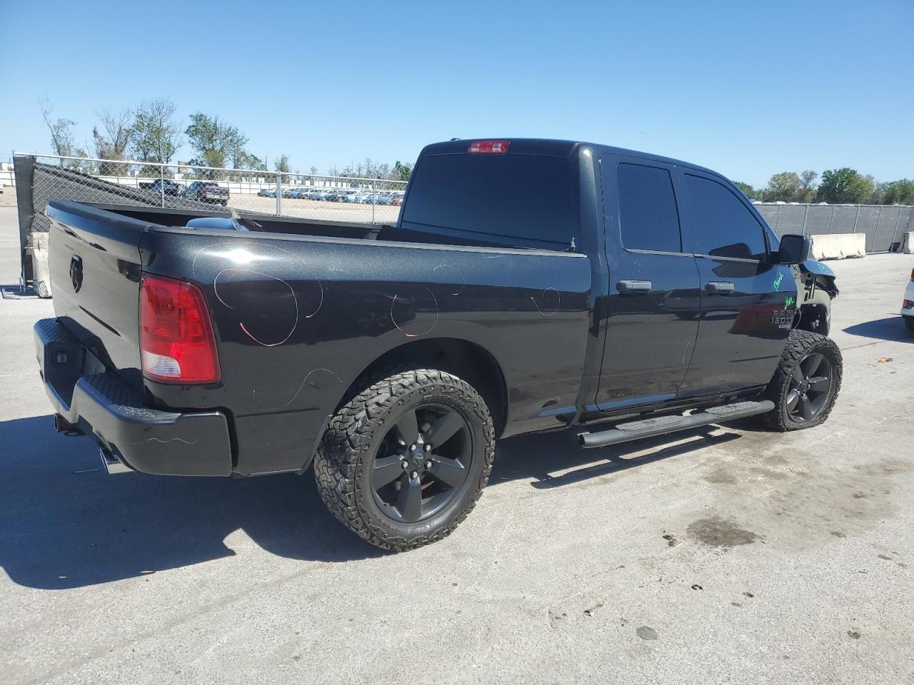 2019 RAM 1500 CLASS - Фото 3