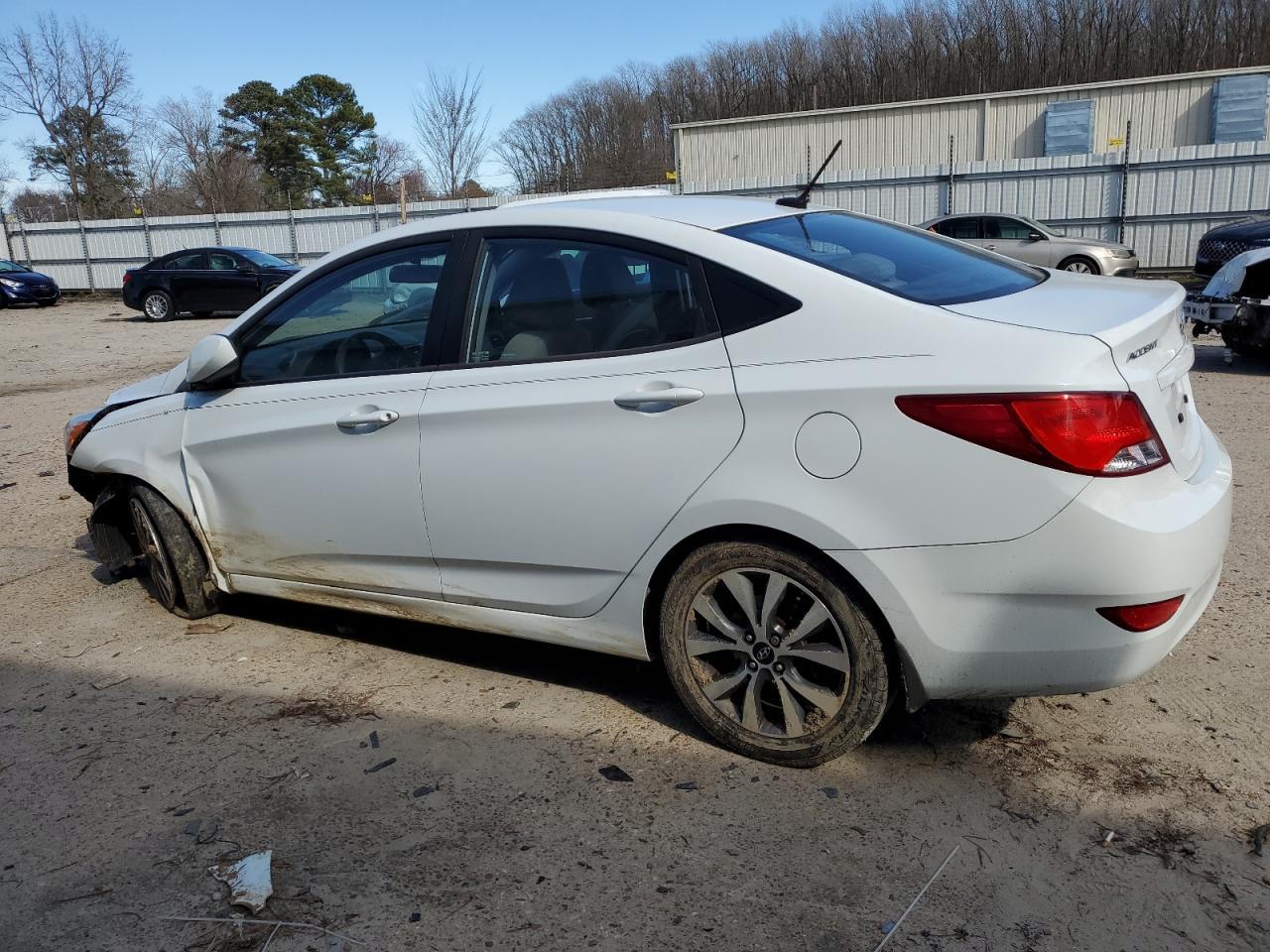 2015 HYUNDAI ACCENT GLS - Image 2