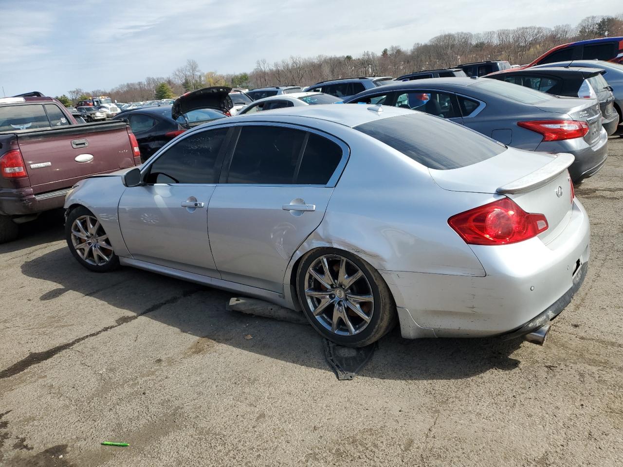 2011 INFINITI G37 BASE - Image 2