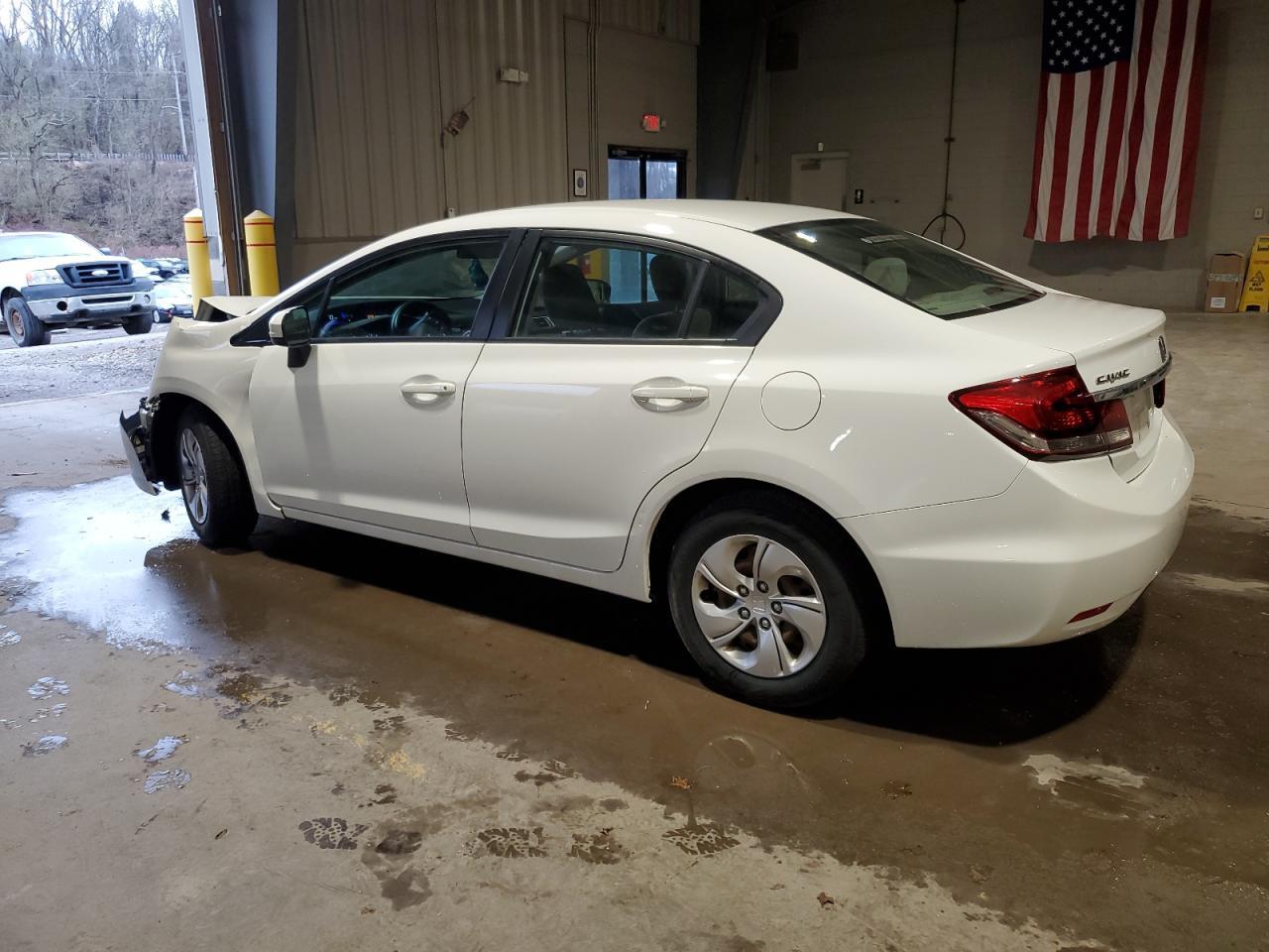 2015 HONDA CIVIC LX - Image 2