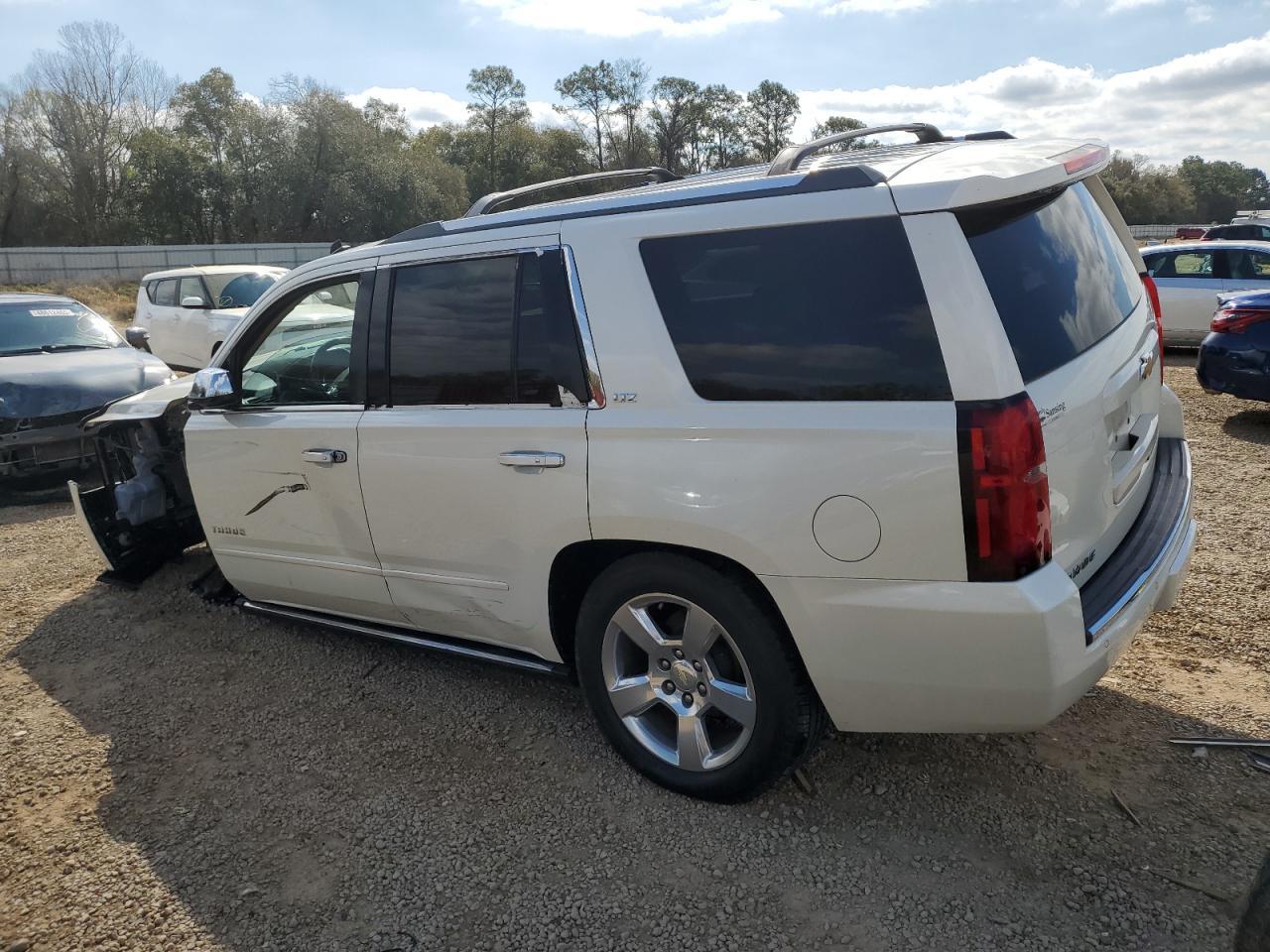 2015 CHEVROLET TAHOE C150 - Фото 2