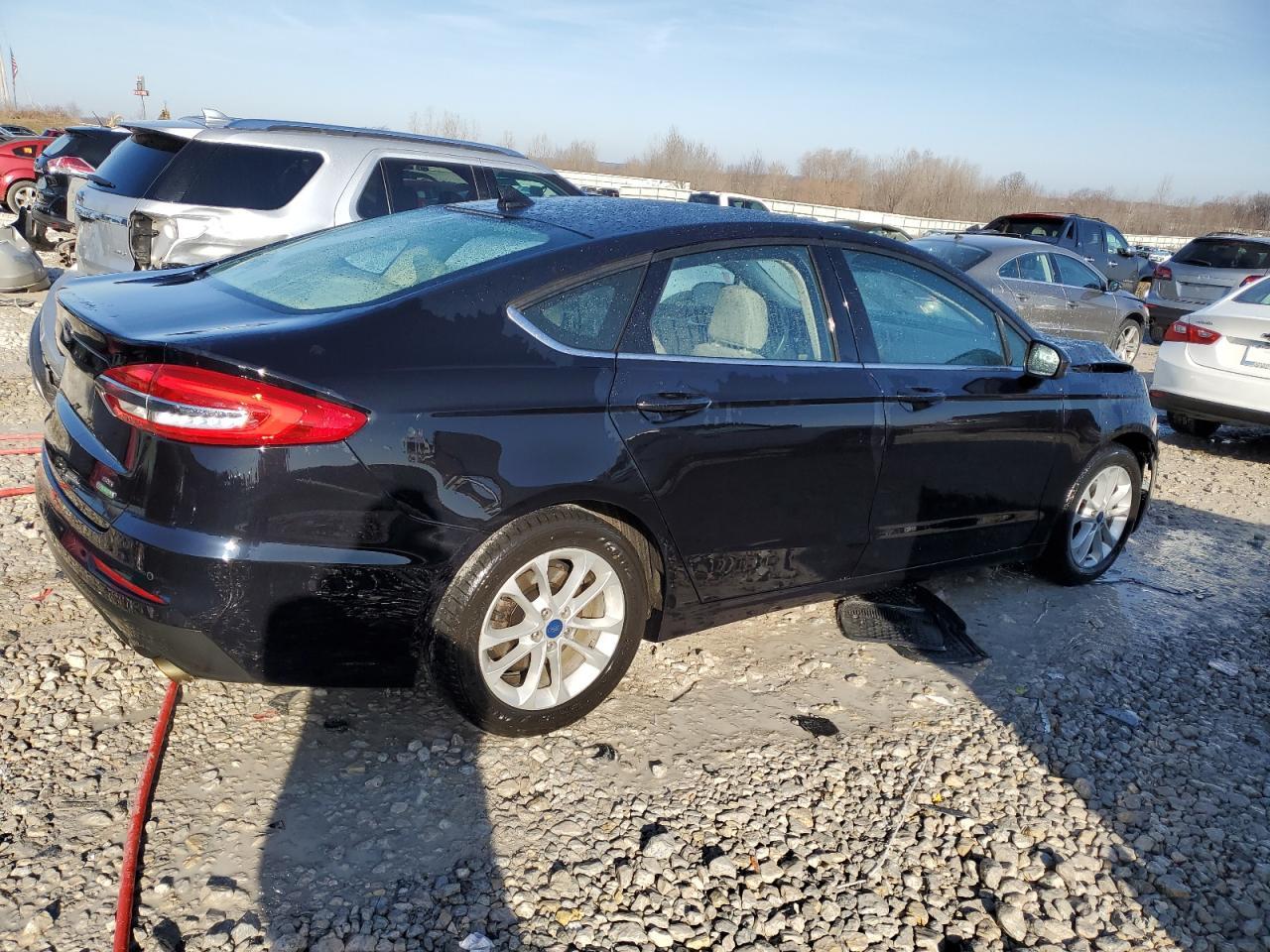 2020 FORD FUSION SE - Image 3