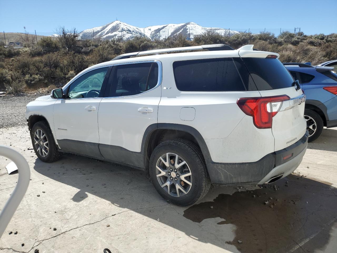 2023 GMC ACADIA SLT - Фото 2