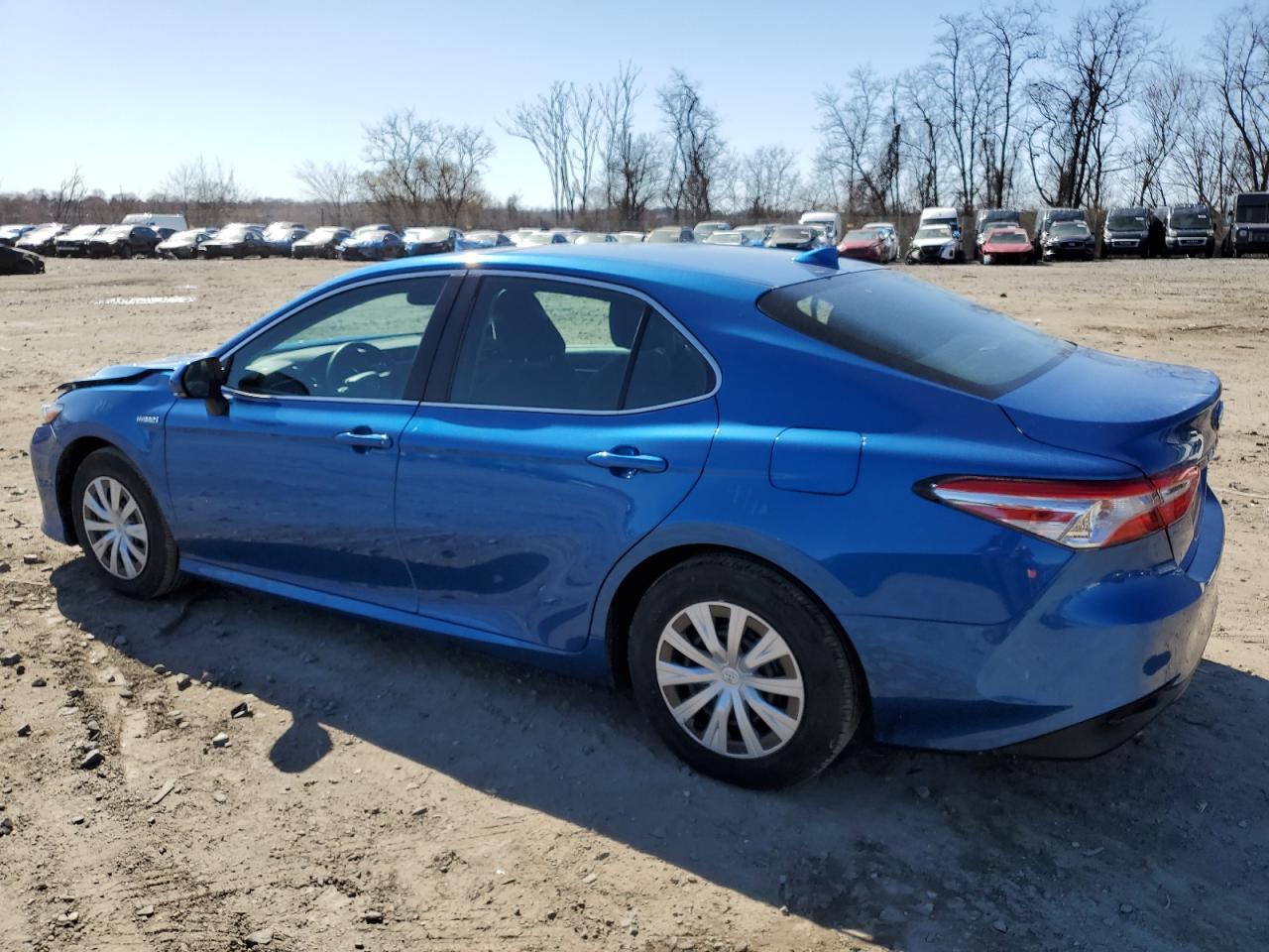 2020 TOYOTA CAMRY LE - Фото 2