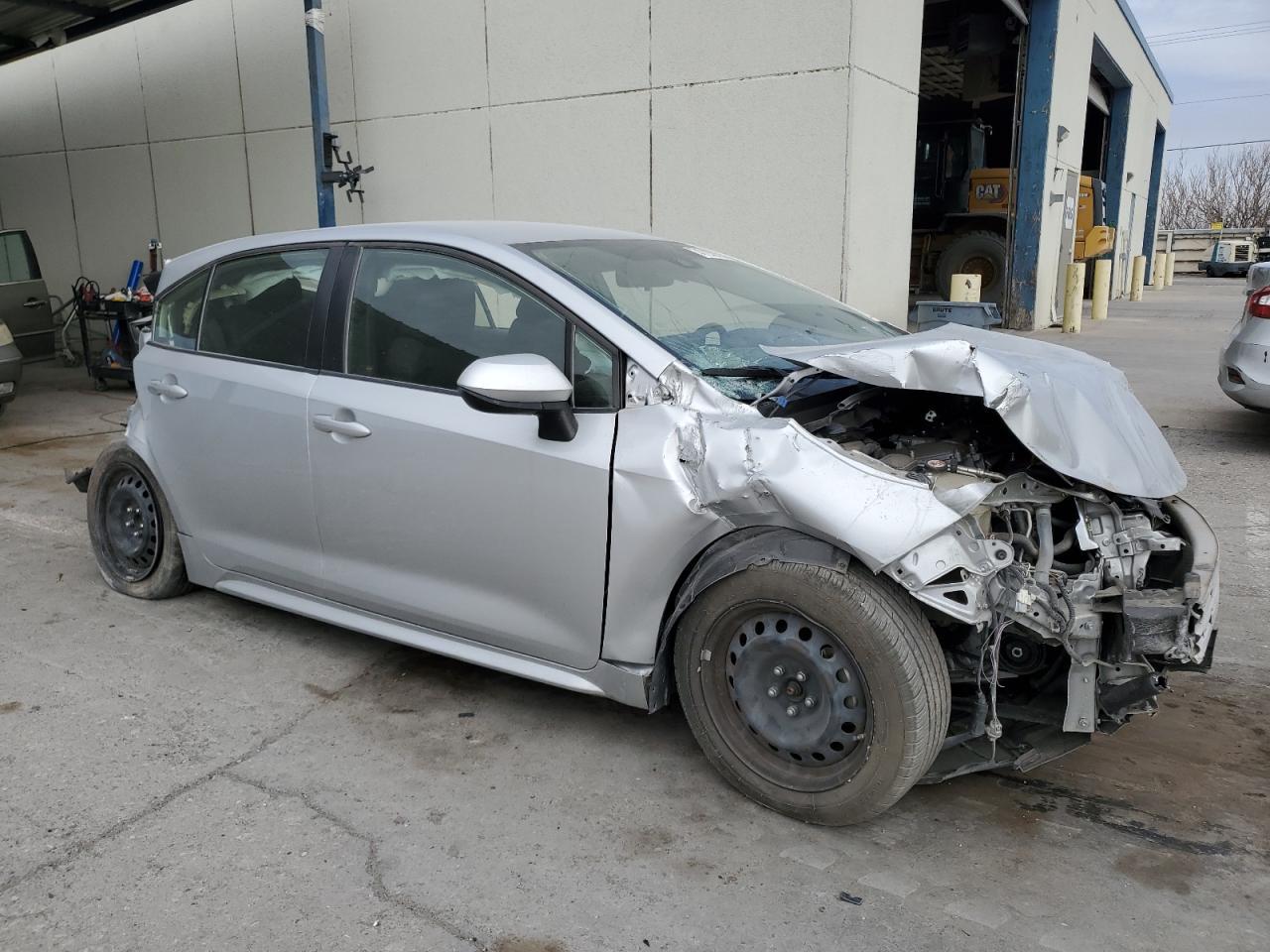2020 TOYOTA COROLLA LE - Фото 4
