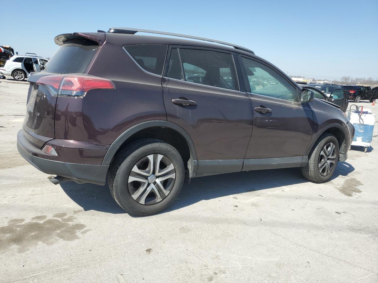 2018 TOYOTA RAV4 LE - Image 3