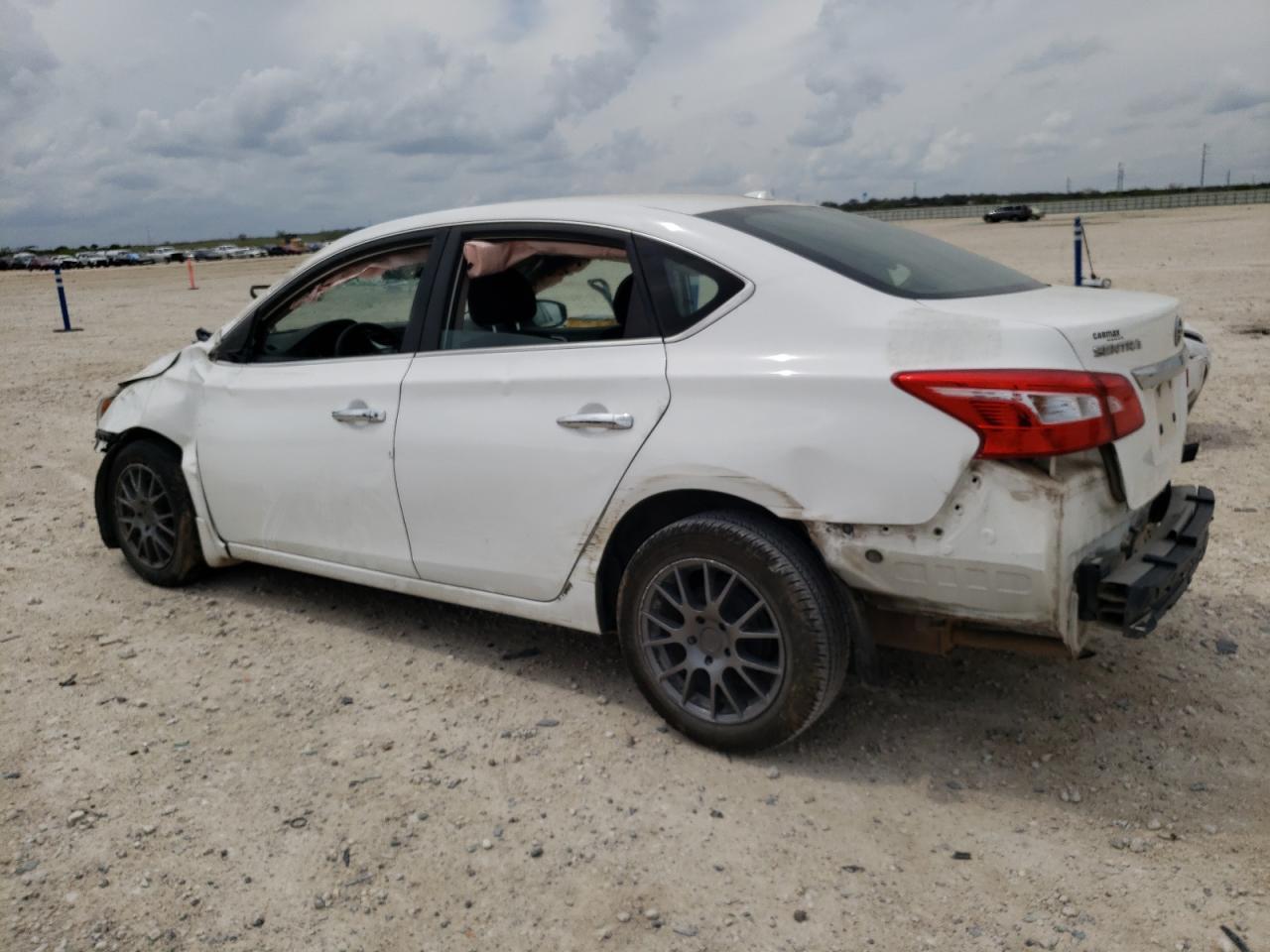 2016 NISSAN SENTRA S - Фото 2