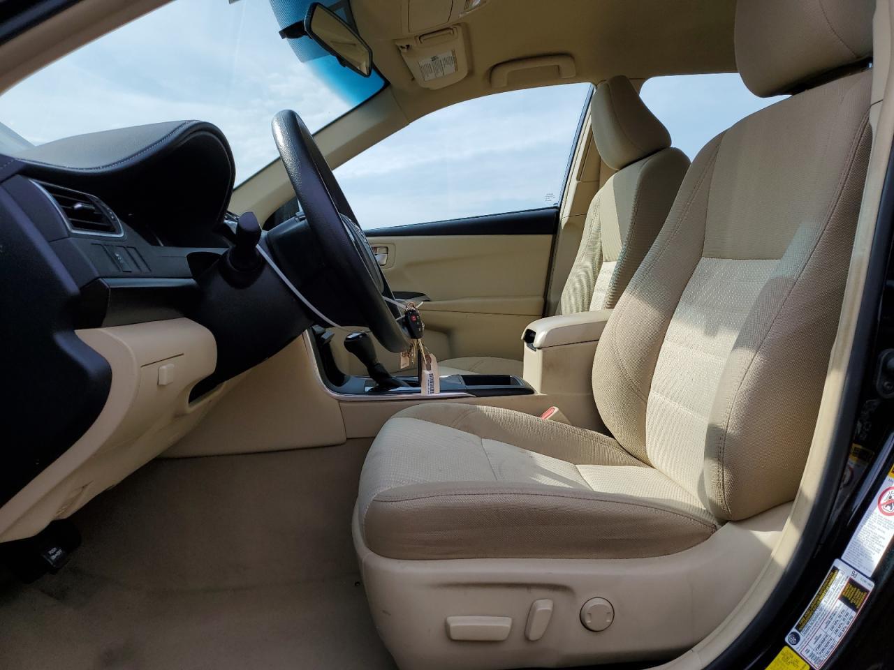 2016 TOYOTA CAMRY LE - Image 7