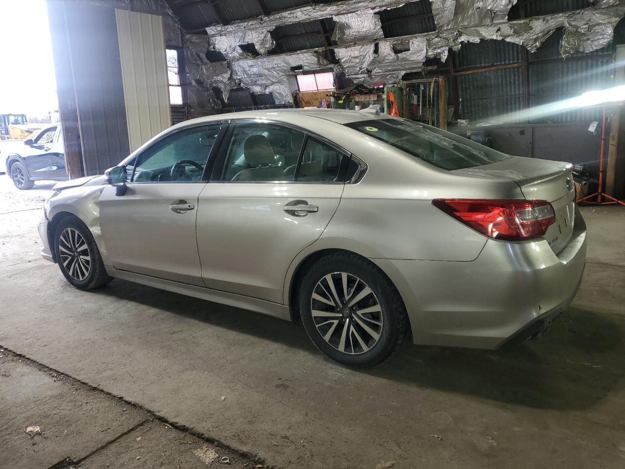 2018 SUBARU LEGACY 2.5 - Фото 2