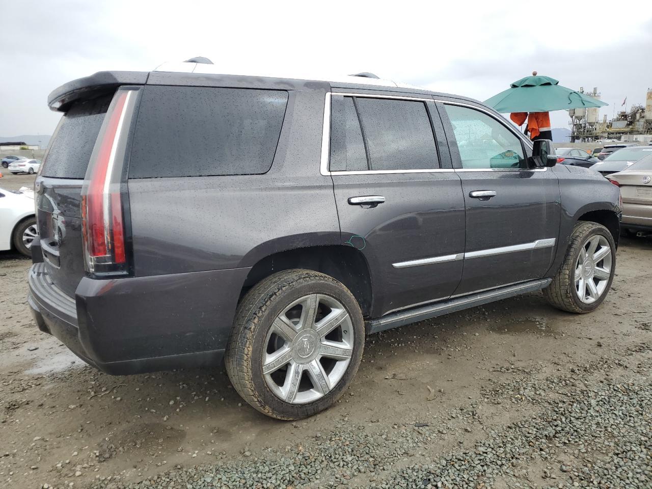 2016 CADILLAC ESCALADE P - Image 3