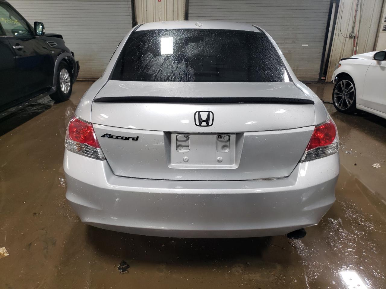 2010 HONDA ACCORD EXL - Image 6