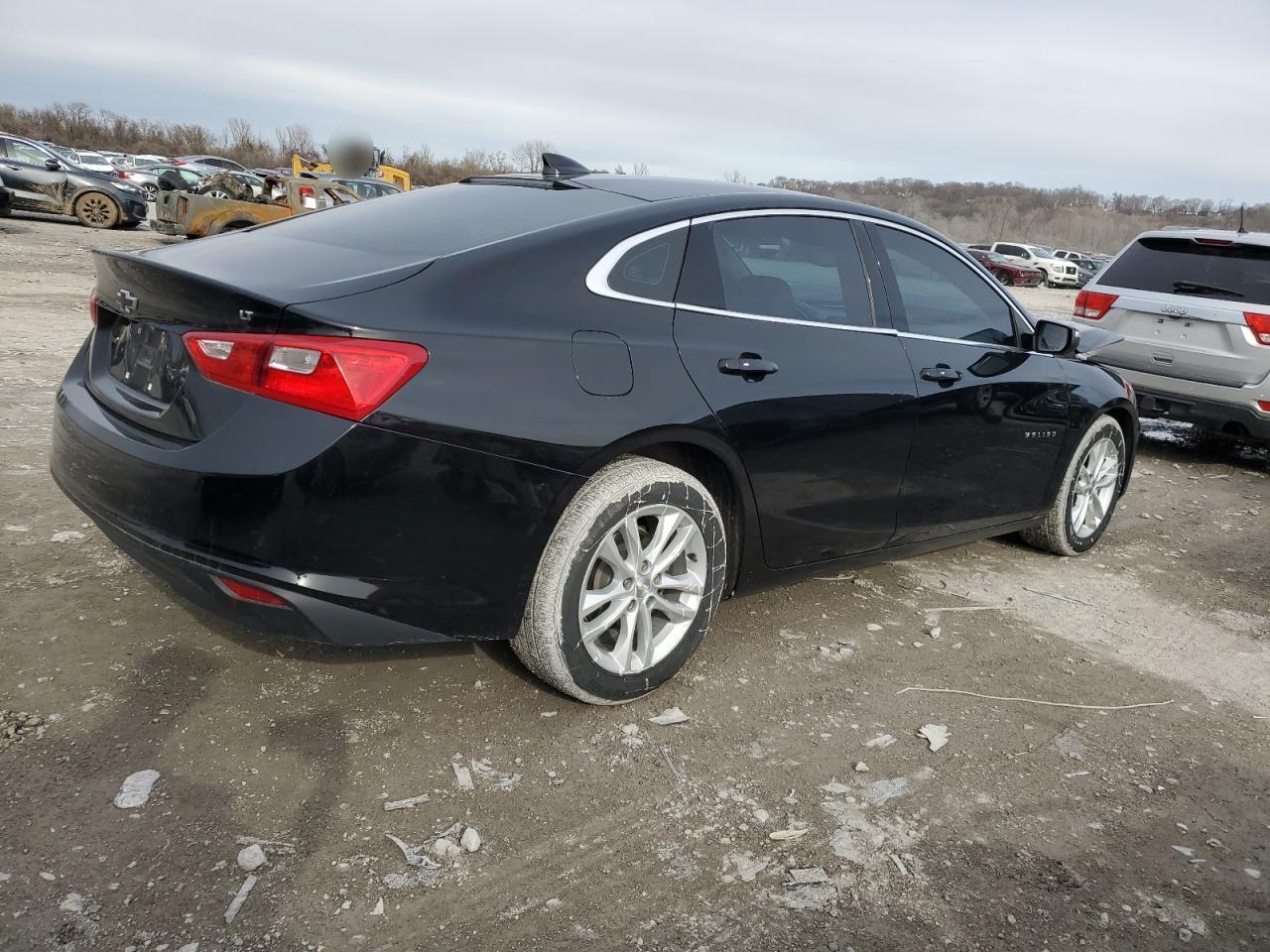 2017 CHEVROLET MALIBU LT - Фото 3