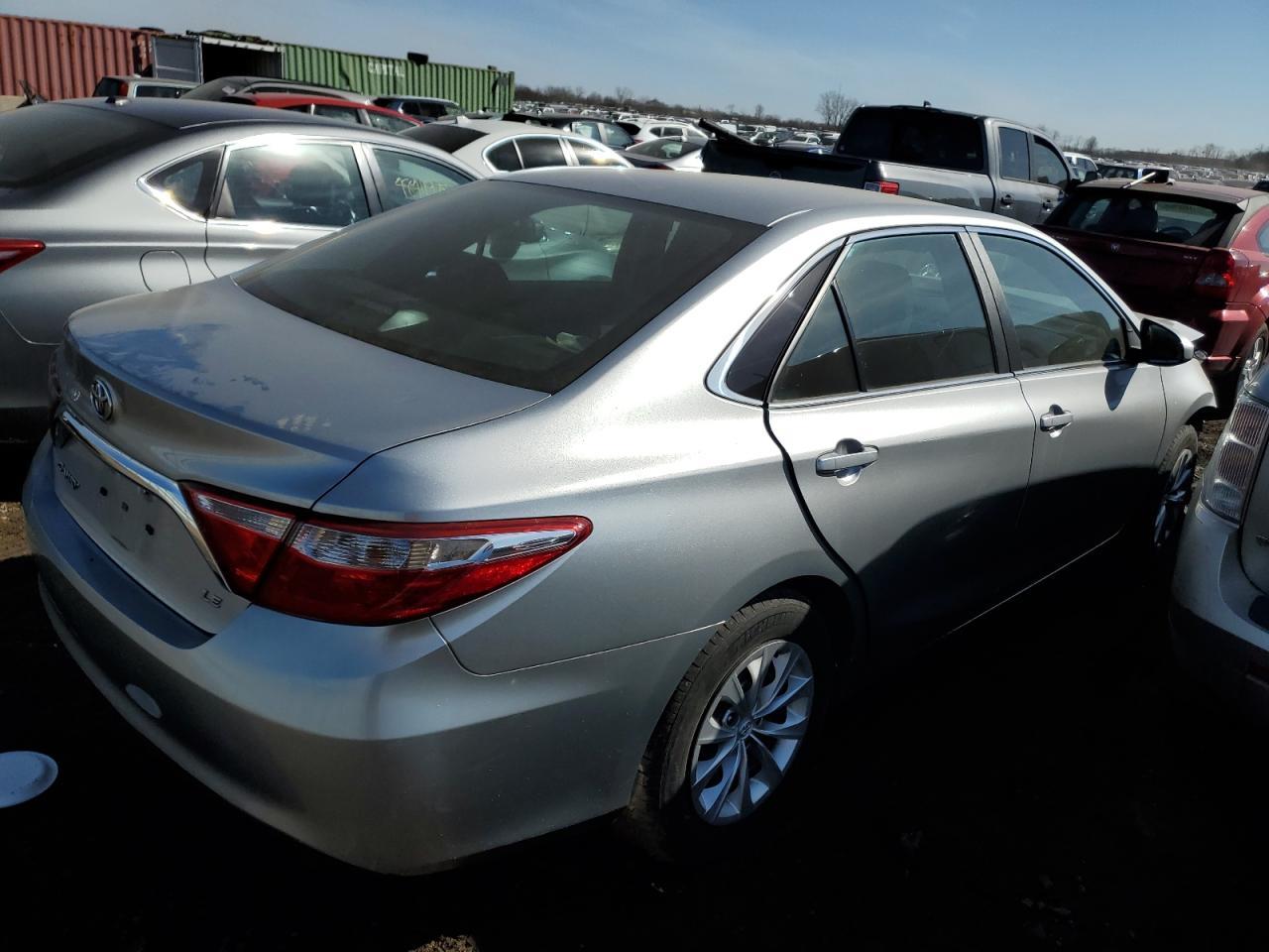 2017 TOYOTA CAMRY LE - Image 3