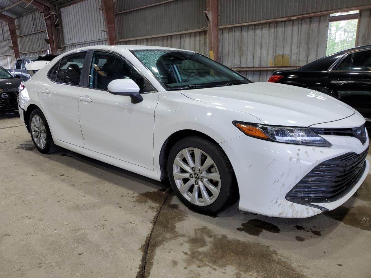 2020 TOYOTA CAMRY LE - Фото 4