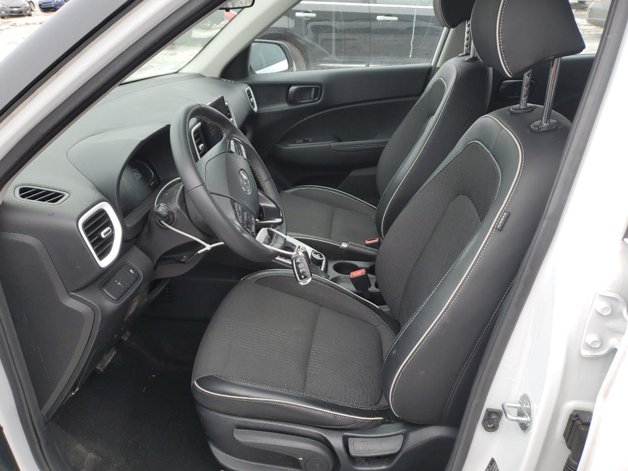 2023 HYUNDAI VENUE SEL - Фото 7