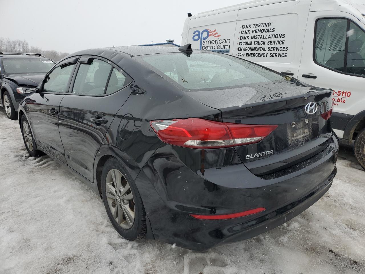 2018 HYUNDAI ELANTRA SE - Фото 2