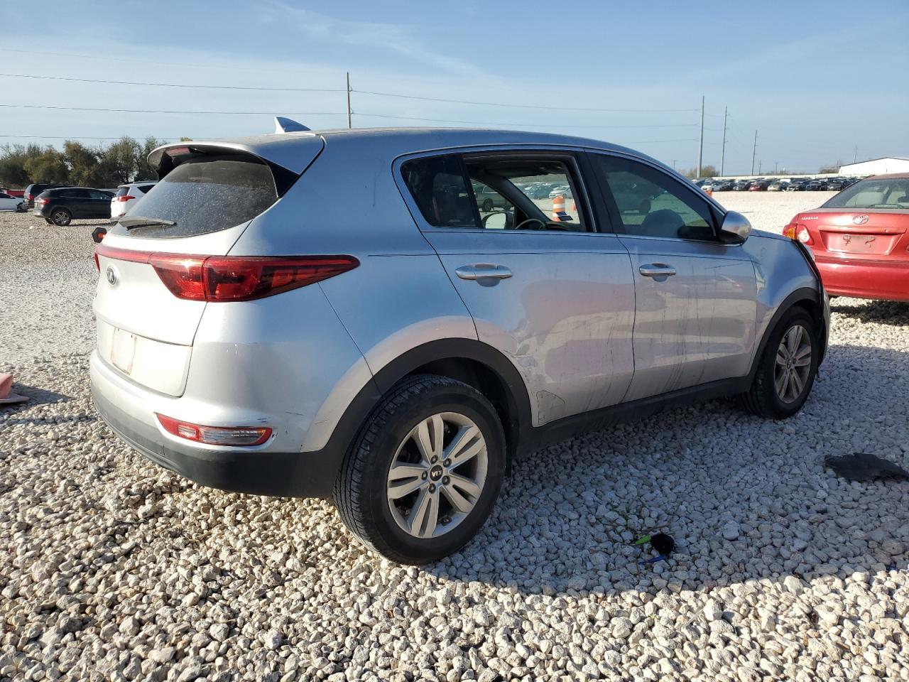 2017 KIA SPORTAGE L - Image 3