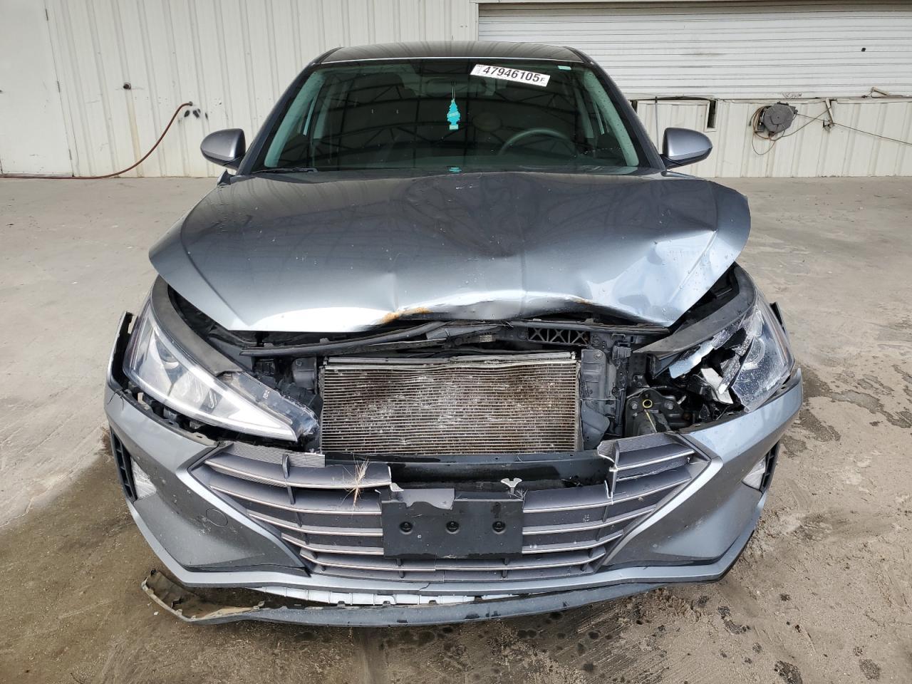 2019 HYUNDAI ELANTRA SE - Фото 5