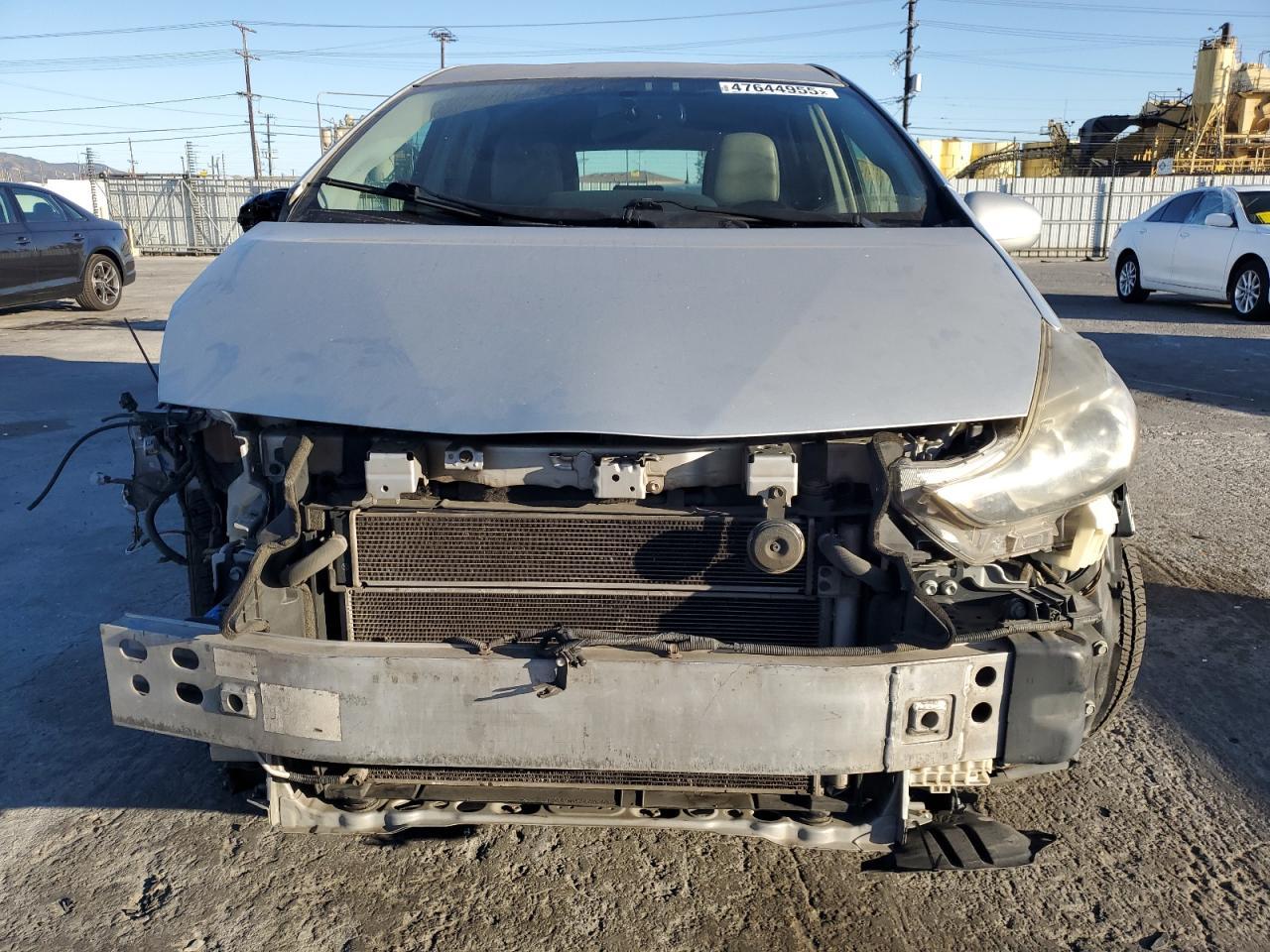 2015 TOYOTA PRIUS V - Image 5