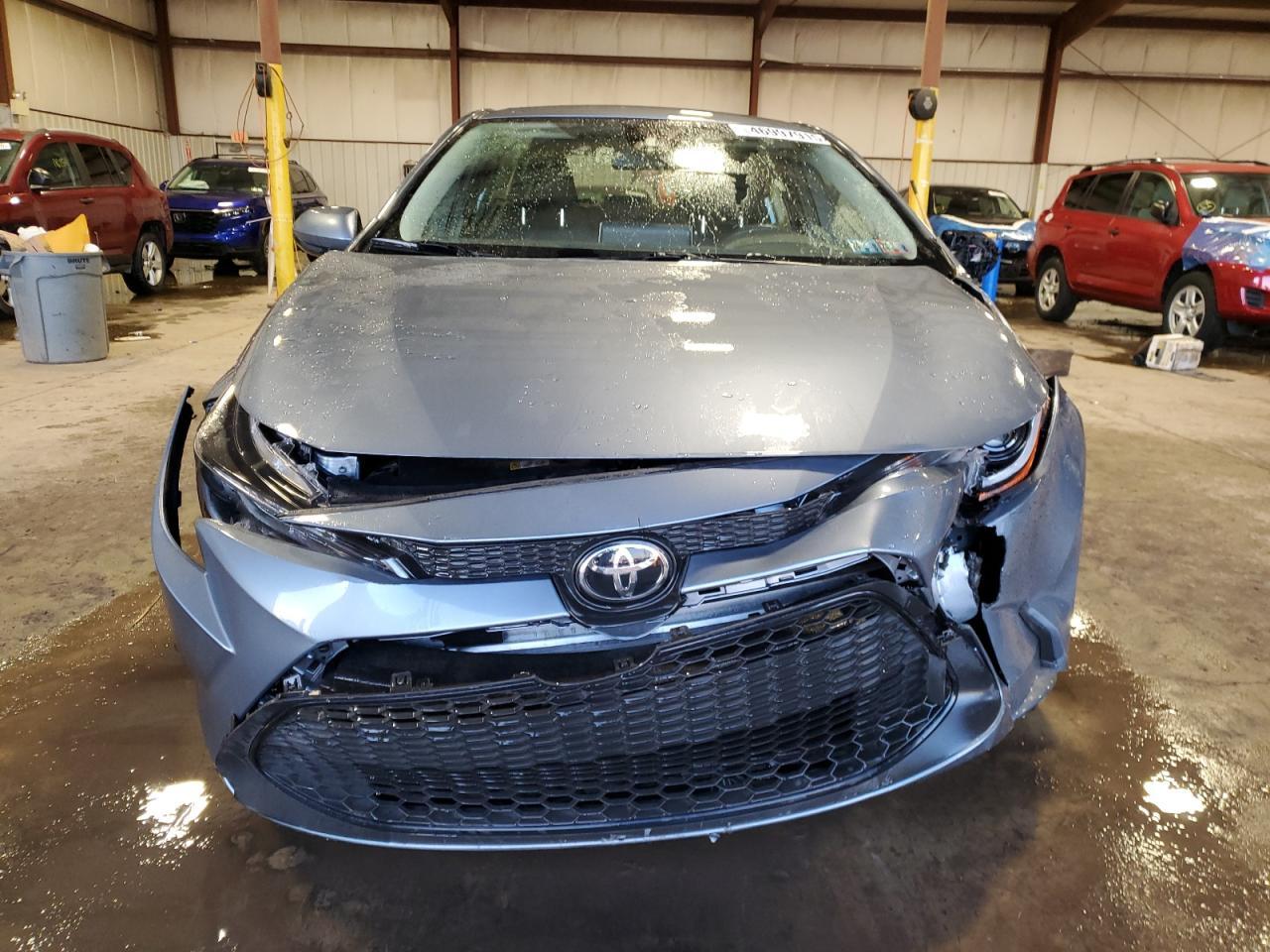 2021 TOYOTA COROLLA LE - Фото 5