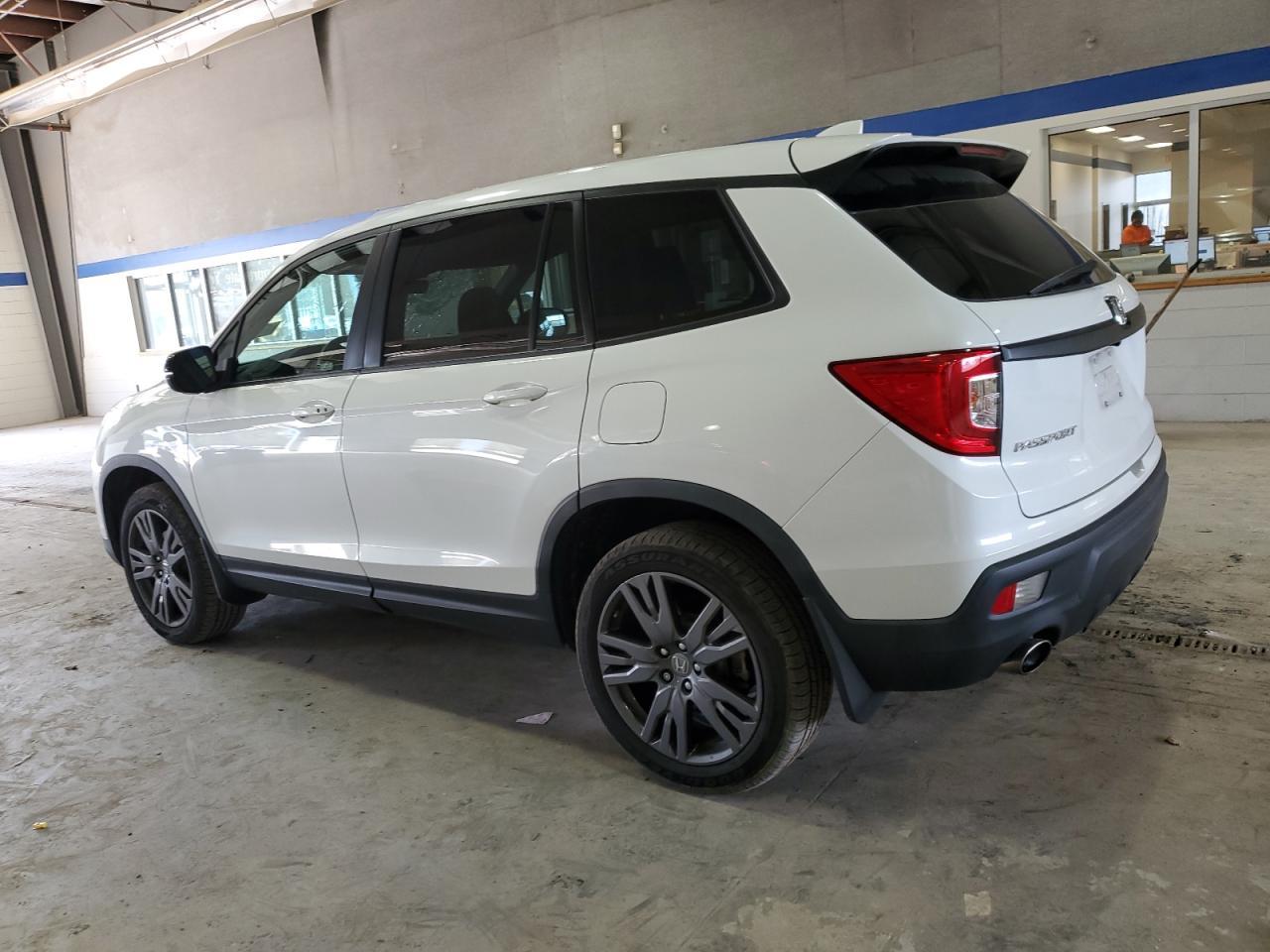 2021 HONDA PASSPORT E - Image 2