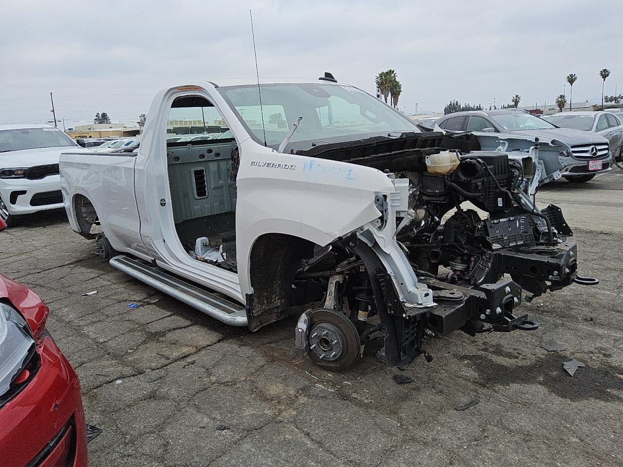 2024 CHEVROLET SILVERADO - Image 4