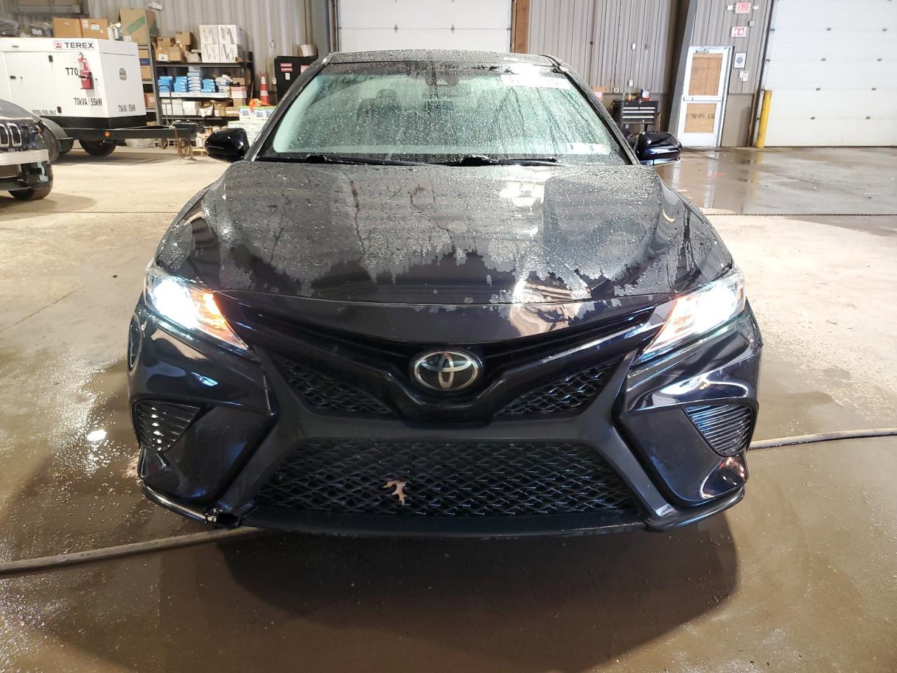 2020 TOYOTA CAMRY SE - Image 5