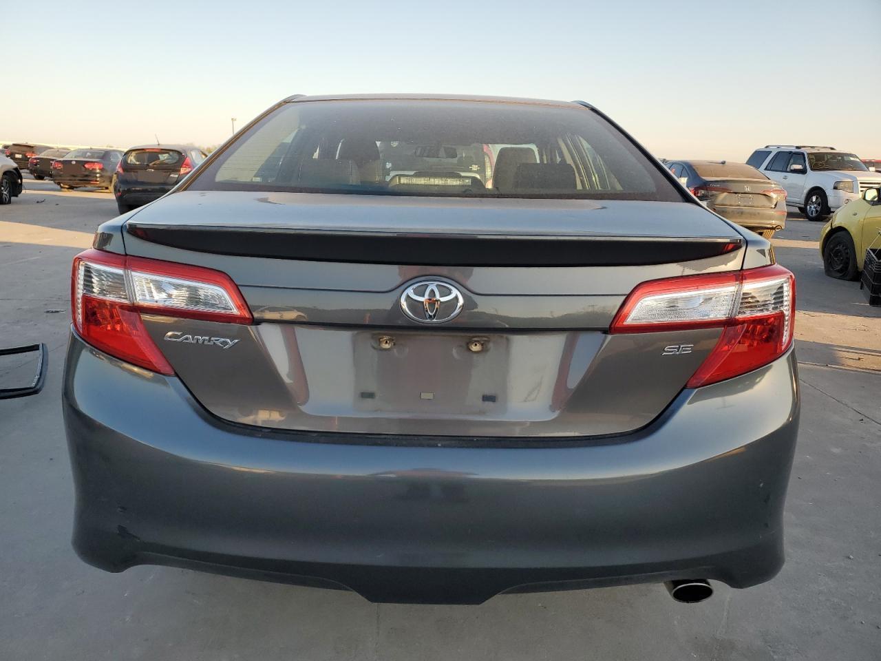 2013 TOYOTA CAMRY L - Фото 6