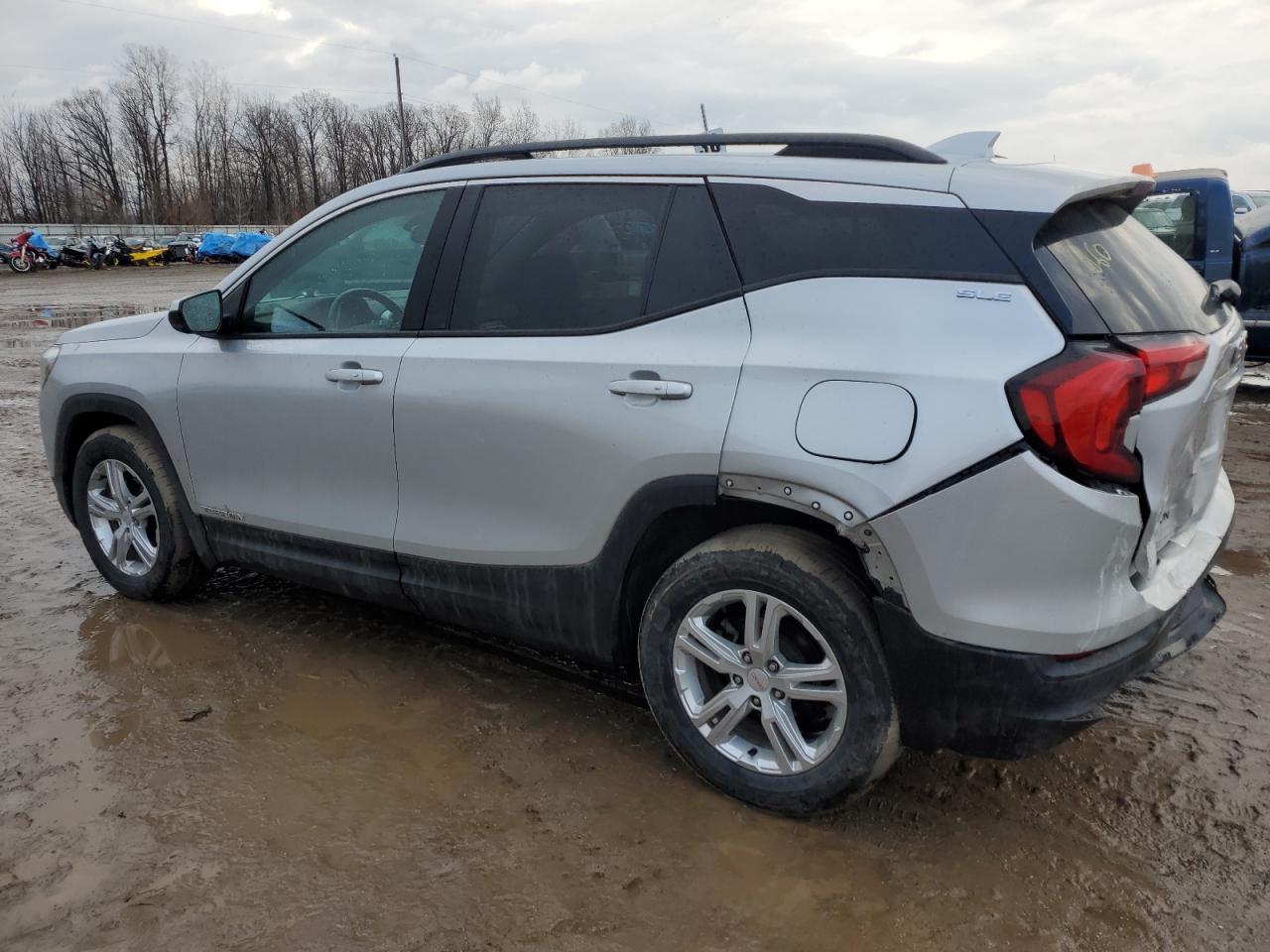2019 GMC TERRAIN SL - Фото 2