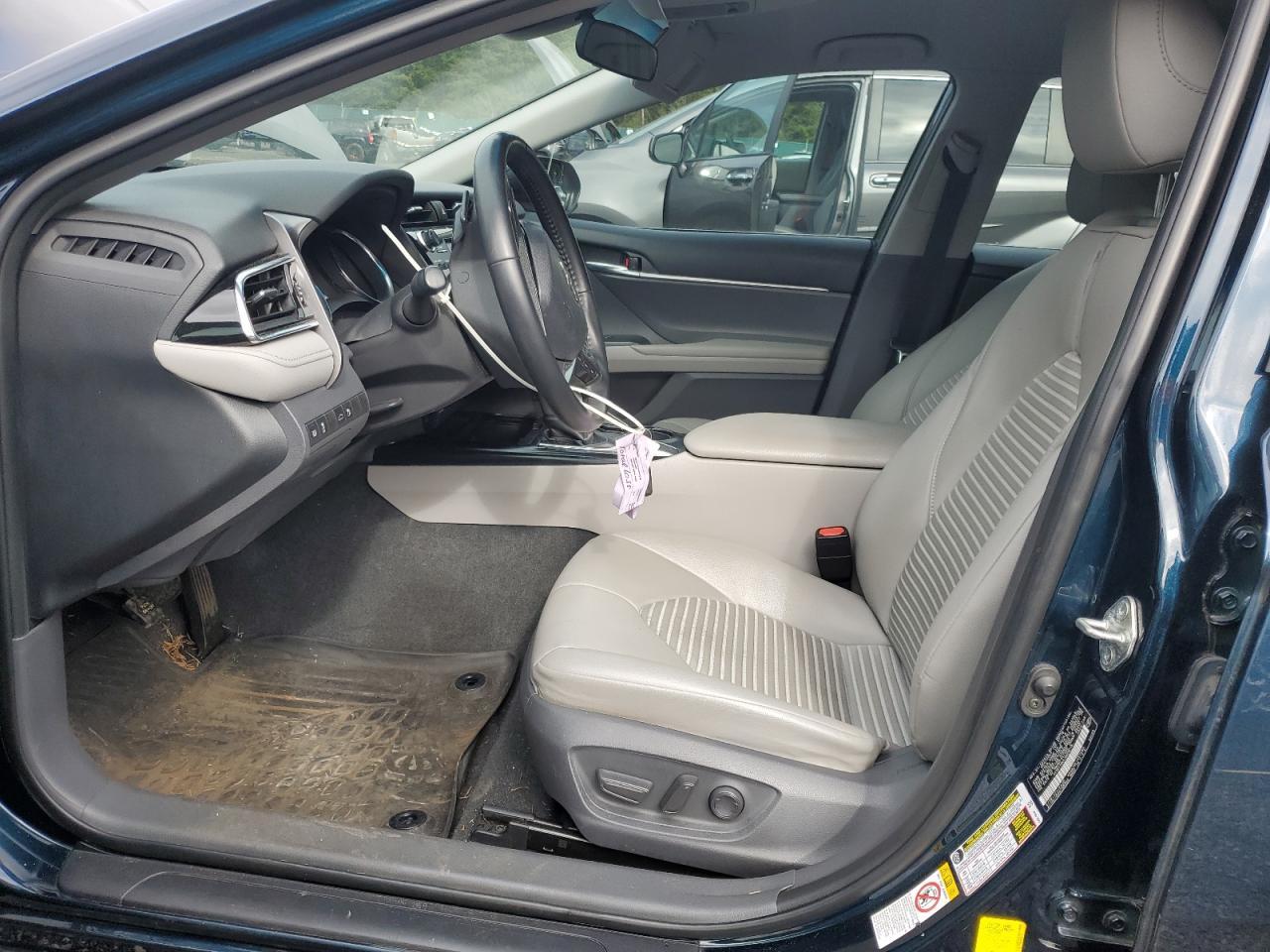 2018 TOYOTA CAMRY L - Фото 7