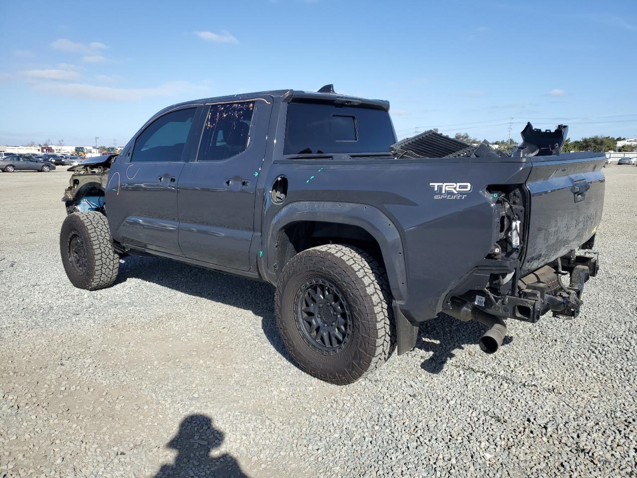 2024 TOYOTA TACOMA DOU - Фото 2