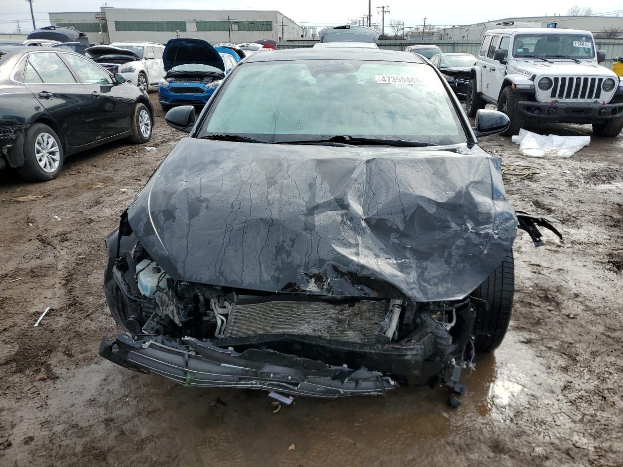 2019 HYUNDAI ELANTRA SE - Фото 5