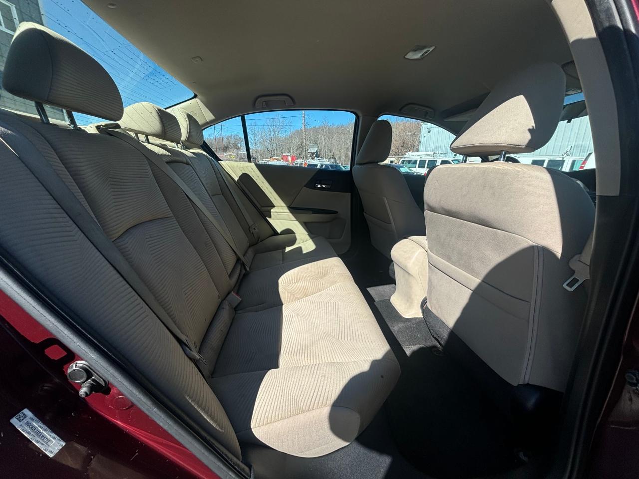 2014 HONDA ACCORD LX - Image 6